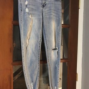 Celebrity pink Mid rise ankle skinny jean